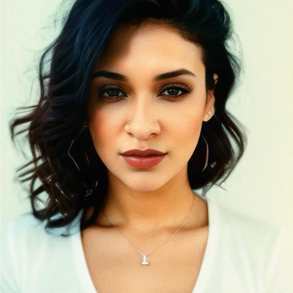 Meet your Posher, Lena